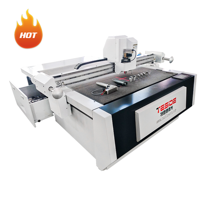 M&aacute;quina autom&aacute;tica de corte de tela digital textil para prendas de vestir