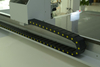 E Corte de cart&oacute;n corrugado con cuchilla oscilante de la m&aacute;quina cortadora de muestras digital de alta velocidad
